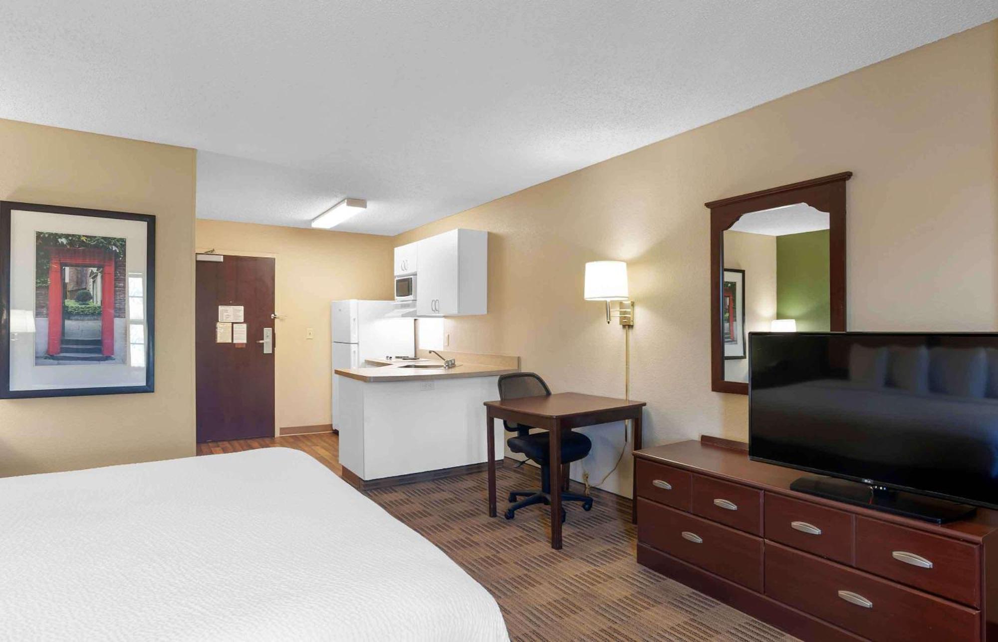 Extended America - Seattle - - North Hotel Everett